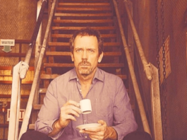 Hugh Laurie: curiosità sull’unico e inimitabile Dr. House hugh laurie curiosità