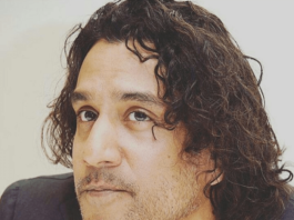 Naveen Andrews: curiosità sull’interprete di Sunny Balwani di The Dropout naveen andrews curiosità
