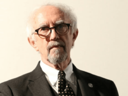 Jonathan Pryce: curiosità sulla voce narrante di Tales from the Loop jonathan pryce curiosità